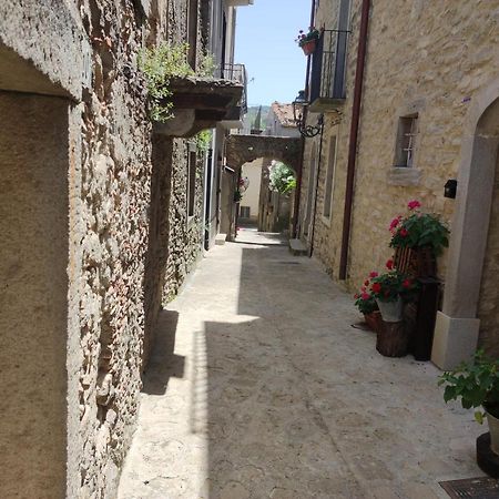 B&B Villa Argimusco Montalbano Elicona Εξωτερικό φωτογραφία